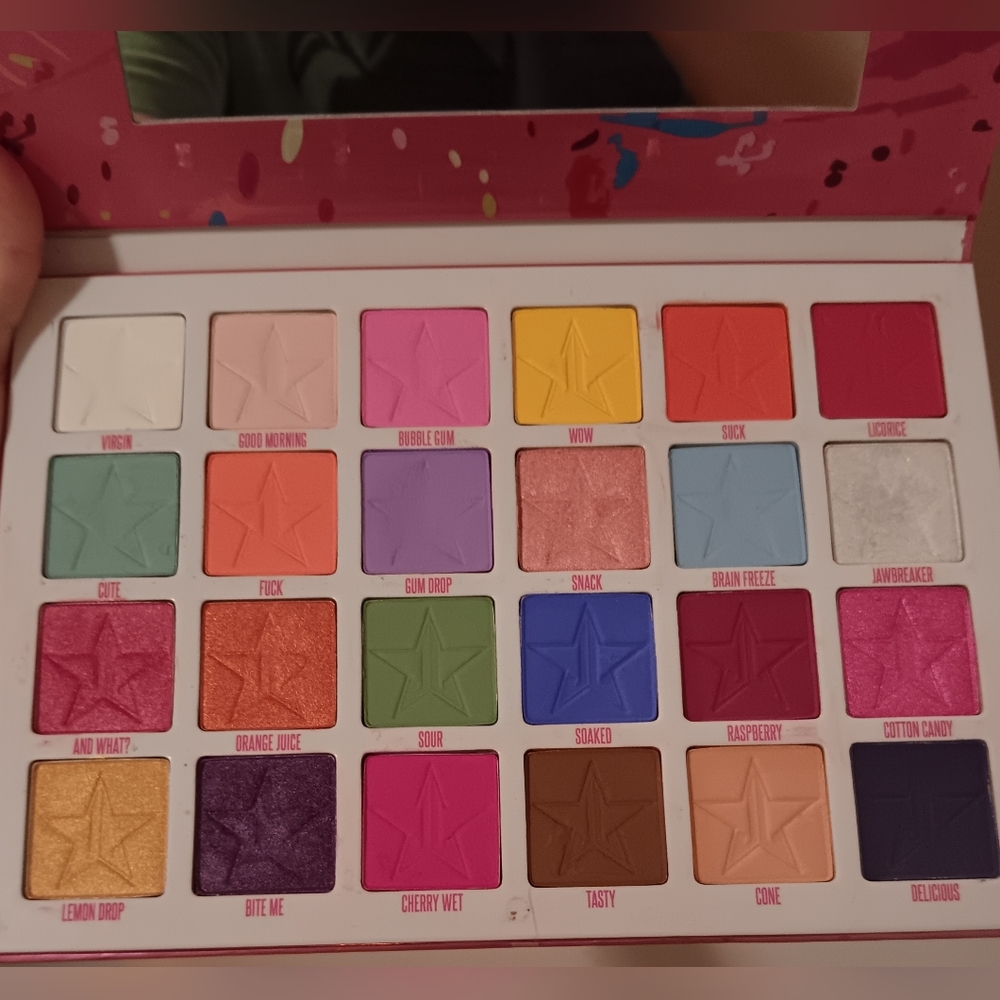 Jeffree star eyeshadow pallete